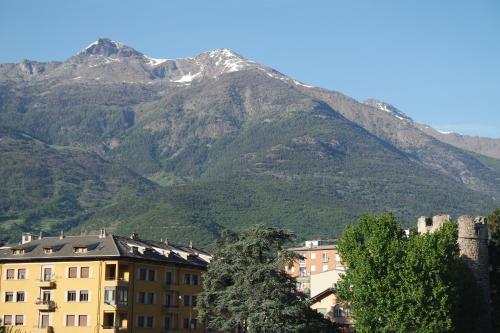 Appartamento a 100 metri da Piazza della Repubblica con Aria condizionata - Apartment - Aosta
