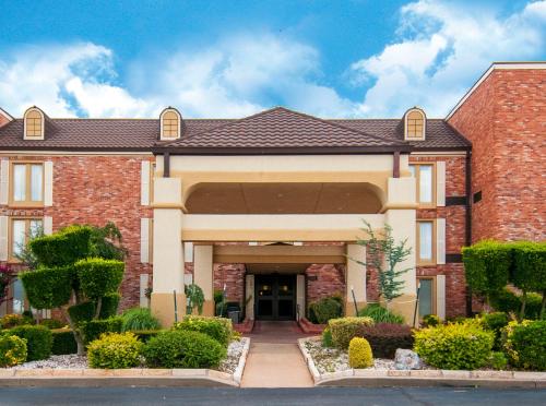 Governors Suites Hotel Oklahoma City Airport Area in Oklahoma City, USA