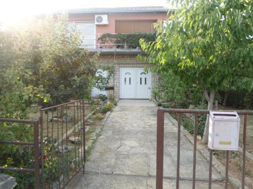 Apartments by the sea Karin Gornji Novigrad - 11806 - image 3