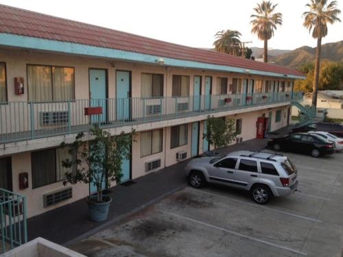 Exterior view, All 8 Motel in Azusa (CA)
