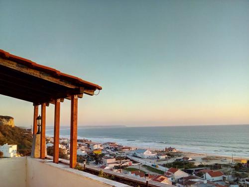 Fonte da Telha Beach Hostel, Pension in Costa da Caparica bei Arieiro