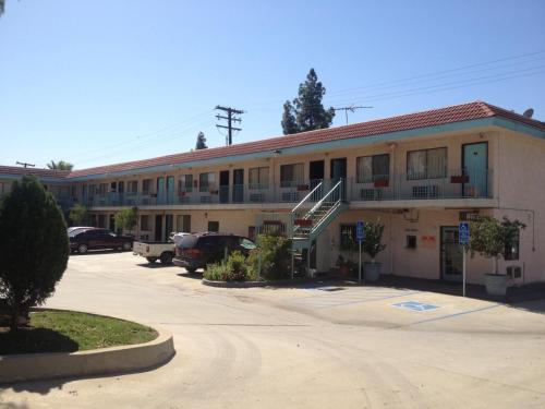 All 8 Motel detail