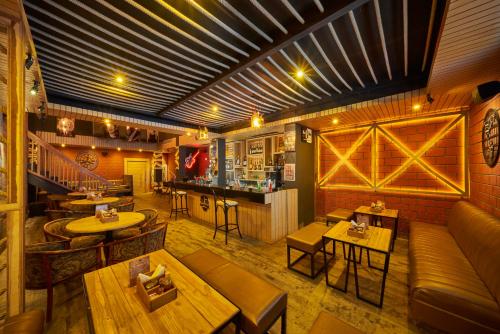 巴内斯瓦尔印度斯坦布酒店