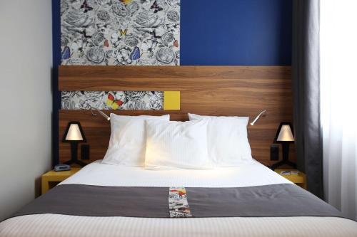 1 queen bed, 1 twin bed
