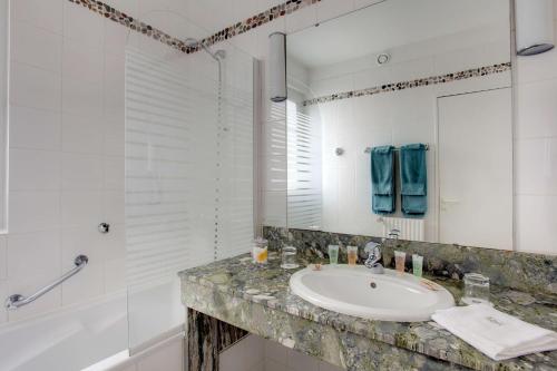 Best Western Hotel Le Guilhem - image 9