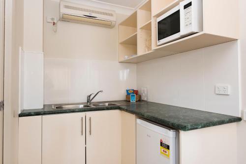 戰士汽車旅館 (Soldiers Motel) in 穆奇