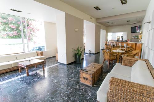 Паб/Коктейль-бар, CITY PLUS HOTEL in Родос