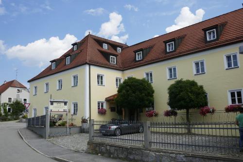 Landhaus Krone - Hotel - Steinach