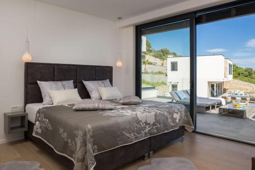 Luxury Villa White Pearl with Pool - image 8