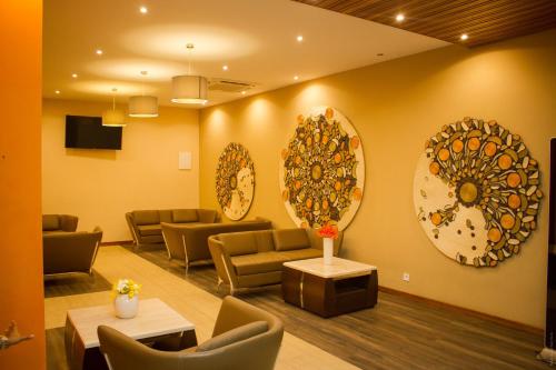 Лоби, The Streamliner Hotel Apartment in Таомасина