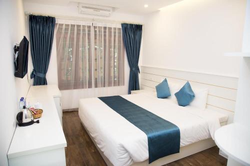 Windsor Hotel Son La Windsor Hotel Son La is conveniently located in the popular Son La area. The property offers guests a range of services and amenities designed to provide comfort and convenience. Service-minded staff 