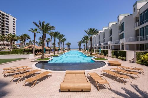 Sapphire Condominiums - image 5