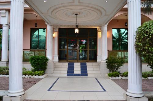 Hotel Makepe Palace