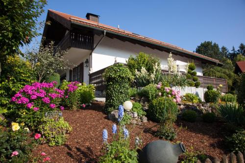 A szálláshely kívülről, Romantik Villa in Andechs