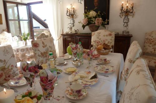 Ételek és italok, Romantik Villa in Andechs