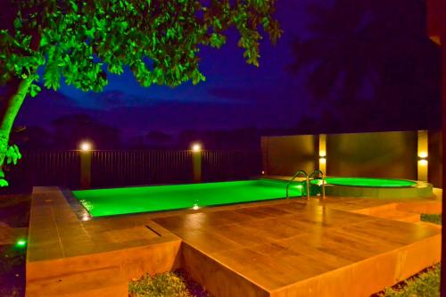 مسبح, Green View Resort - Anuradhapura in بلدة أنورادهابورا
