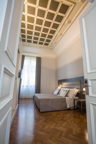 RE VITTORIO DE LUXE - Accommodation - Messina