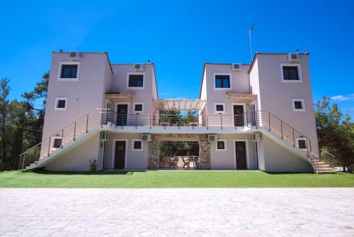  Villa Ermioni Apartments in Limenaria