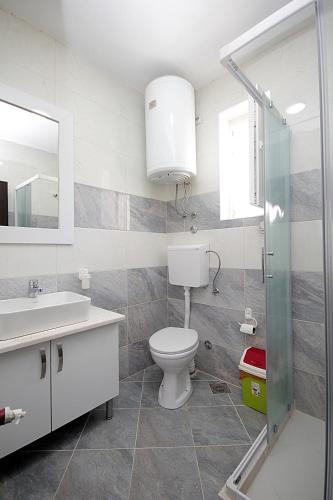 Apartment - Ground Floor image 3