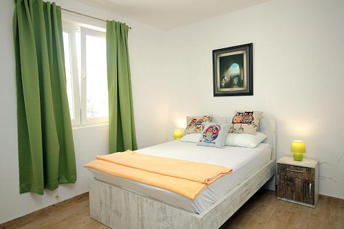 Apartment - Ground Floor image 5