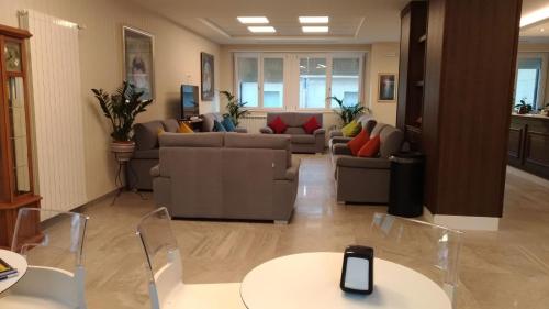 gedeelde lounge/tv-ruimte, Casa Ospitalità San Giuseppe (Casa Ospitalita San Giuseppe) in Terni