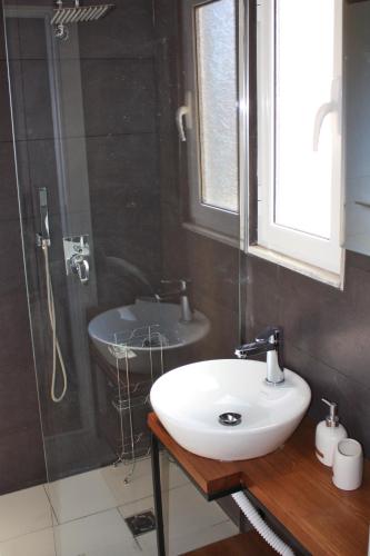 Apt 16-Tirana Very Central Apartment - image 7