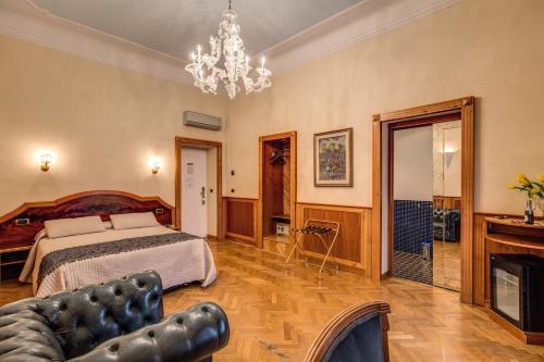 Relais Conte Di Cavour De Luxe, Řím (fotografie 3)