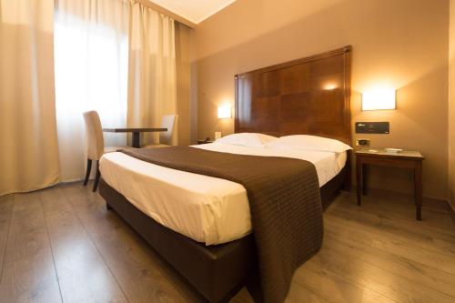 Hotel Motel Ascot - image 2