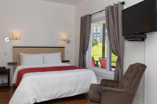 Chalet with Two Double Beds