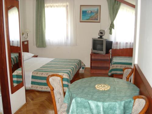 Apartments Mladina – Mimice, MD