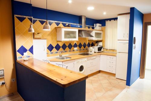 Apartamento con encanto junto a la playa y en el centro del pueblo