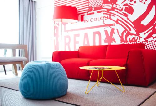 Radisson RED Brussels - image 4