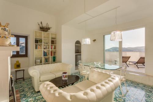 Hotel Torre Dei Borboni in Ponza Island