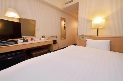 Accommodation in Omura