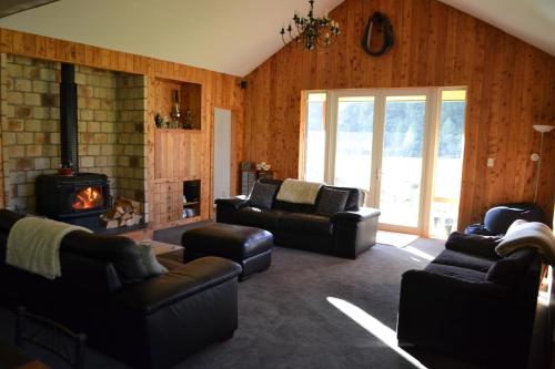 숙소 외관, Ahaura Lodge & Waterwheel Farm Stay in 그레이마우스