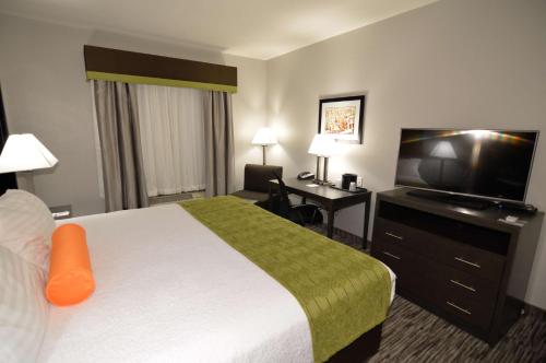 Best Western Plus Liberal Hotel & Suites