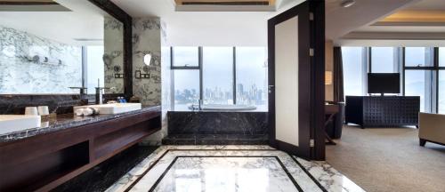 Radisson Blu Plaza Chongqing