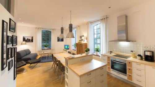 Grosse Luxus-Ferienwohnung im alten Lokschuppen