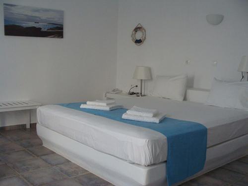 Solaris – Folegandros, UT