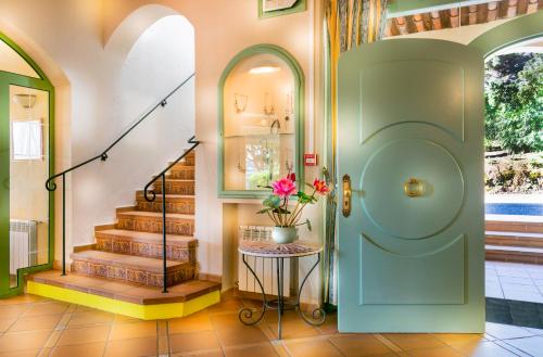 Hotel La Romarine - image 2
