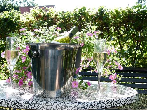 Ons Buiten in เคสท์