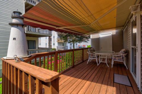 Lighthouse Condos - image 3