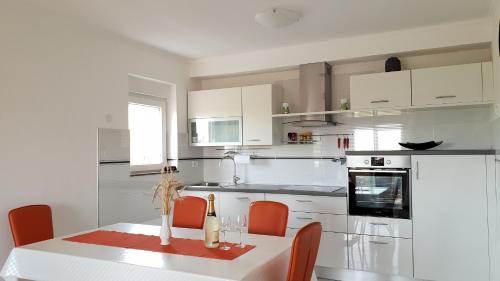  Apartment Oliva Buga in Vilanija