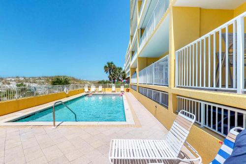 Santa Rosa Boulevard Condos - main image