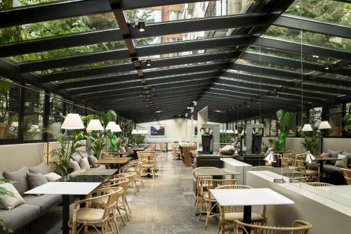 مطعم, ICON Embassy by Petit Palace in سالامانكا