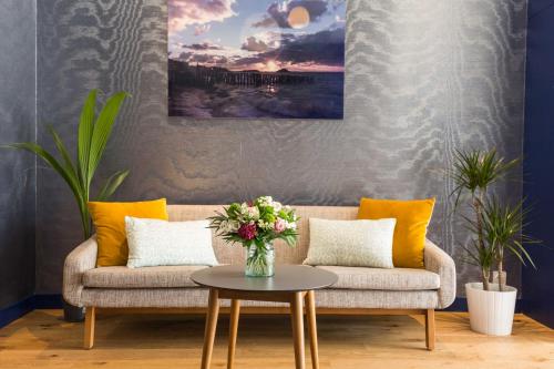 Lobby, le paris brest hotel in Rennes sentrum