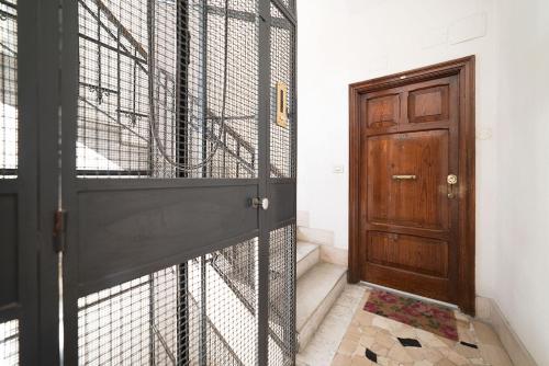 Rome Sweet Home near Metro Flaminio - image 6