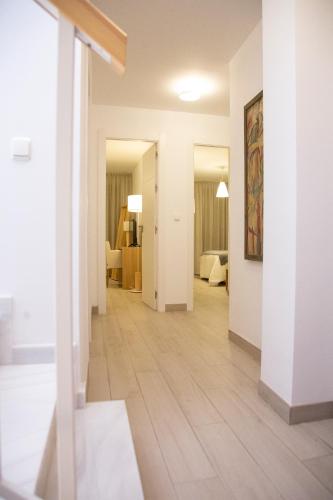 La Roka - image 6