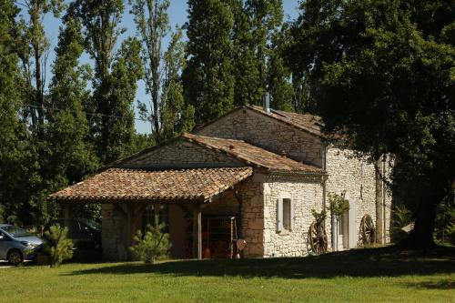 Chemin de Gargamelle Gite 'Mirabelle' - Location saisonnière - Ligueux