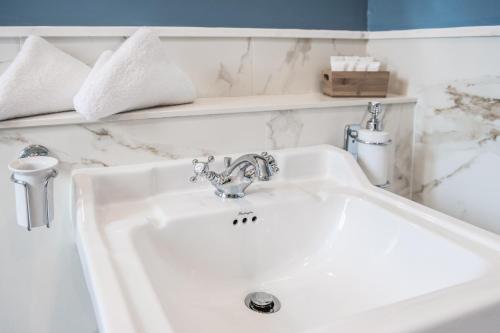 Cesca's Boutique Hotel - main image